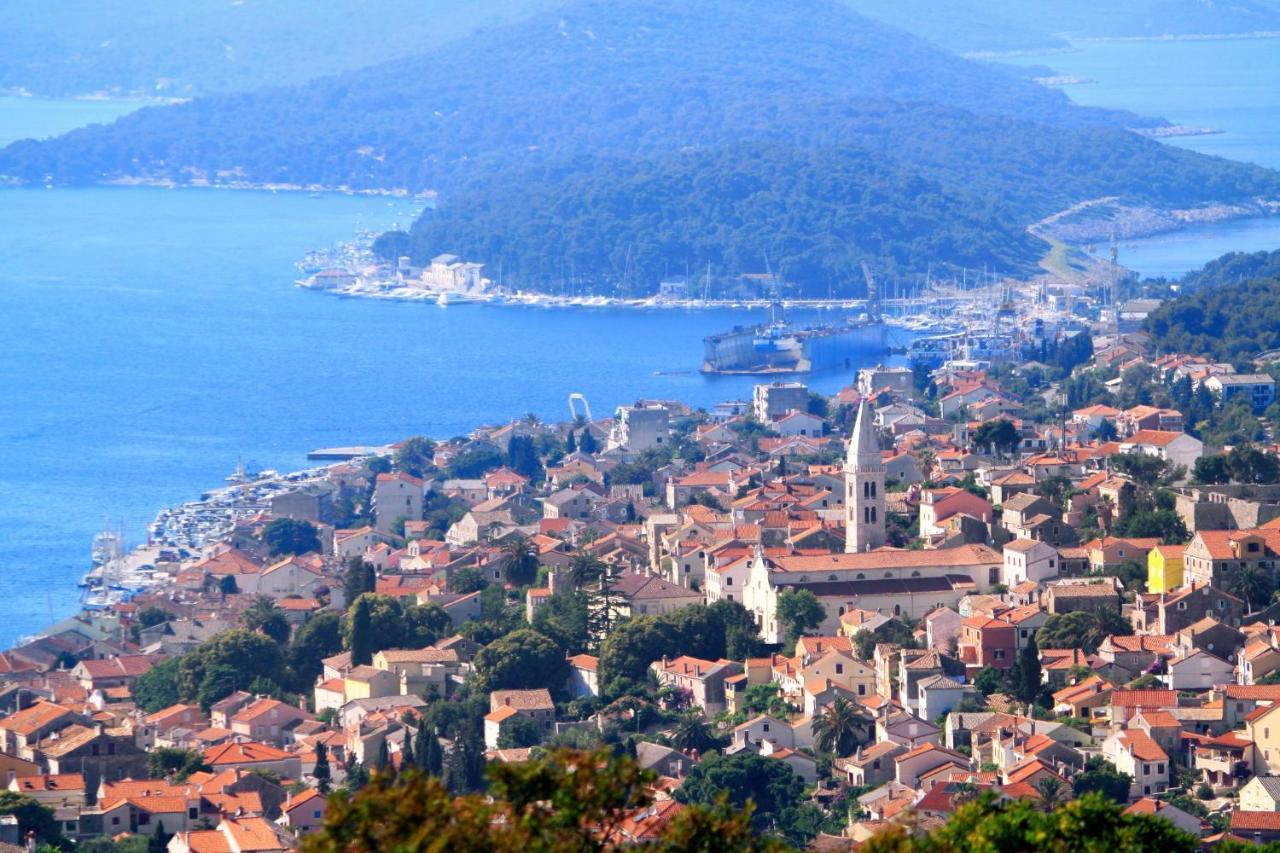 Apartments By The Sea Mali Losinj Mali Lošinj Exterior foto