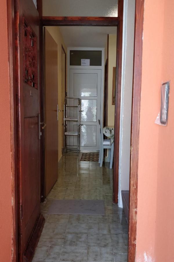 Apartments By The Sea Mali Losinj Mali Lošinj Exterior foto